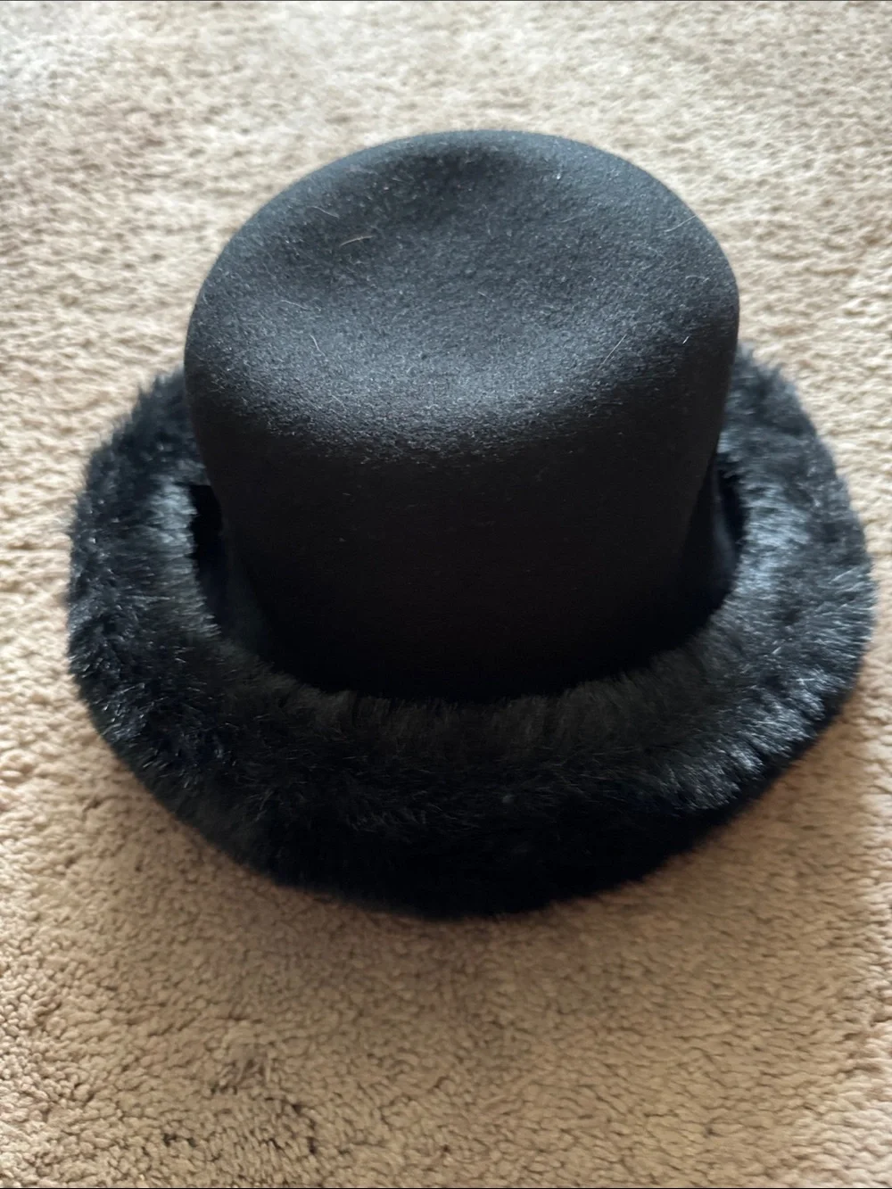 Bloomingdale's Black Wool Cloche with Faux Fur Trim